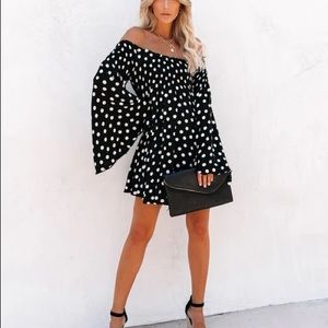 Vici lovely lady smocked bell sleeve dress sz M